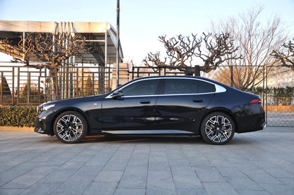 2024 BMW 5 Series 530Li 48V2.0T Luxury M Sport Package Automatic