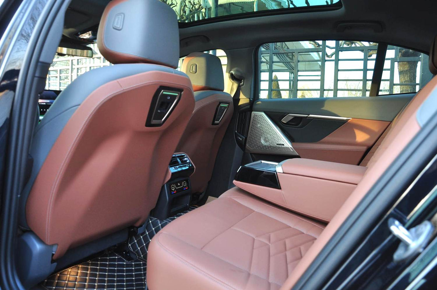 2024 BMW 5 Series 530Li 48V2.0T Luxury M Sport Package Automatic