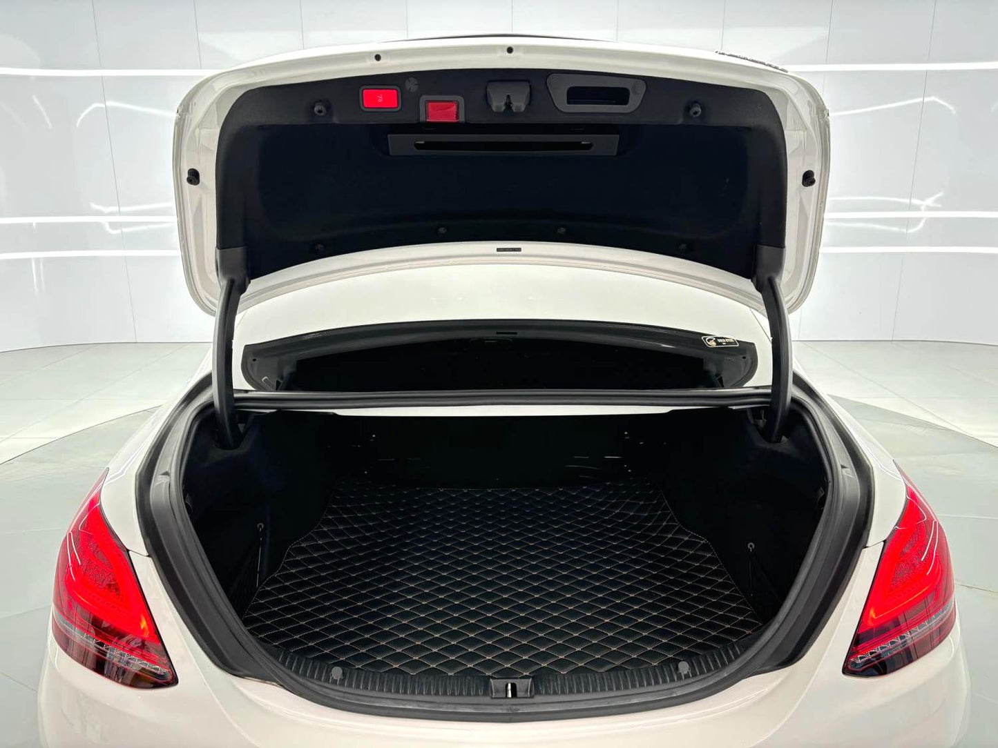 2021 Mercedes-Benz C-Class C260L48V1.5T Sport Star Edition Automatic