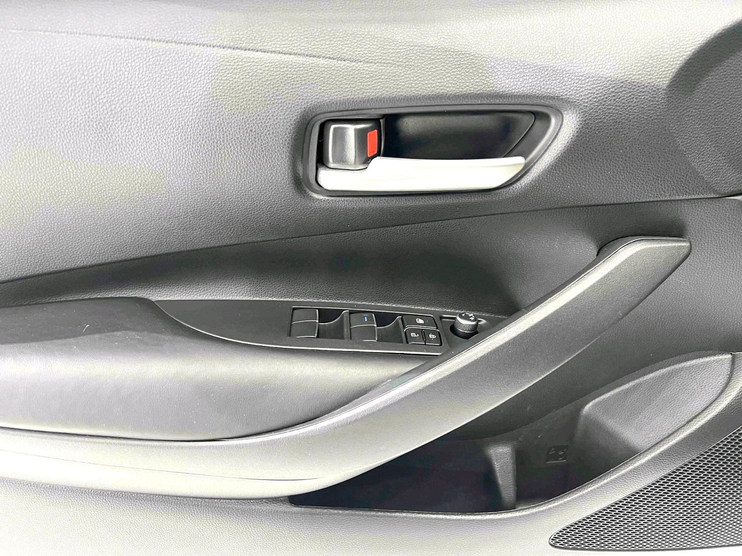 丰田 2021款 卡罗拉 1.5 无级 精英版 自动挡