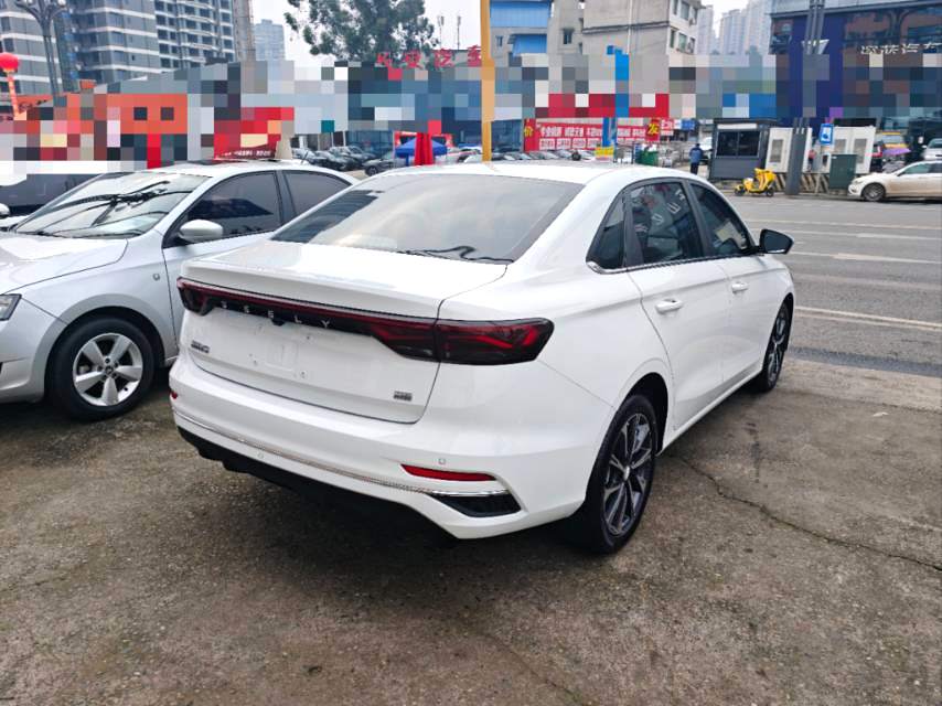 吉利 2025款 帝豪-三厢 1.5 无级 旗舰型 自动挡