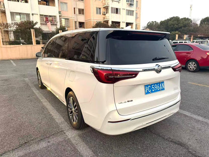 别克 2023款 GL8 ES 陆尊 48V 2.0T 653T 尊享型 自动挡