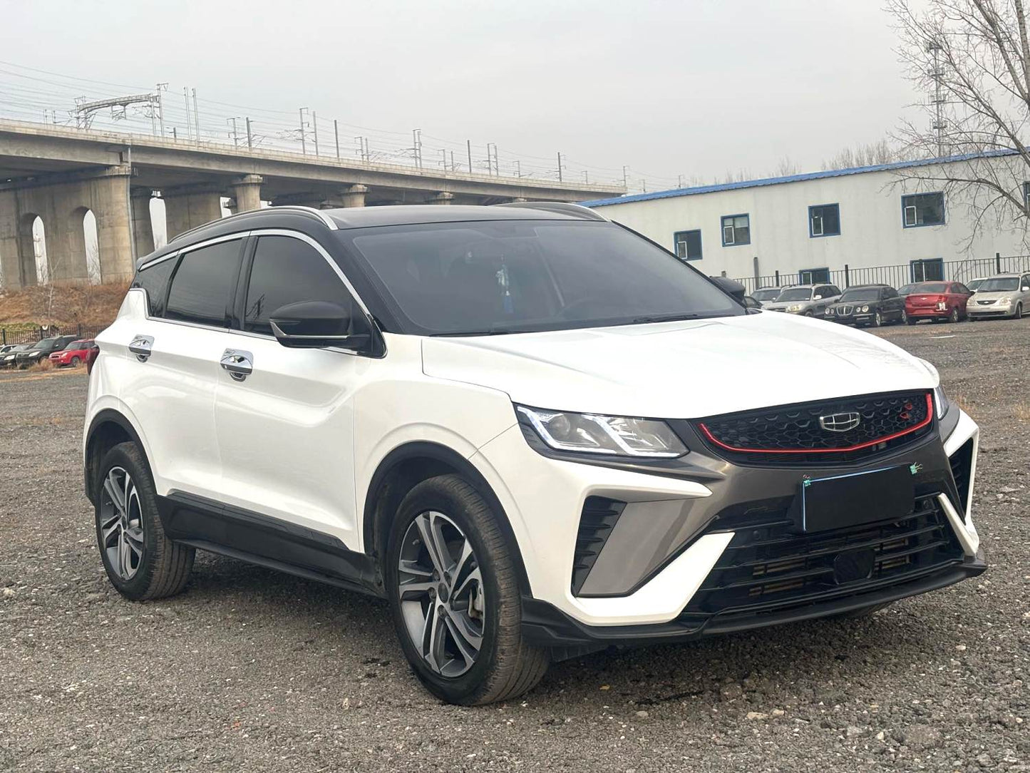 吉利 2021款 缤越 1.4T 钻石版 自动挡