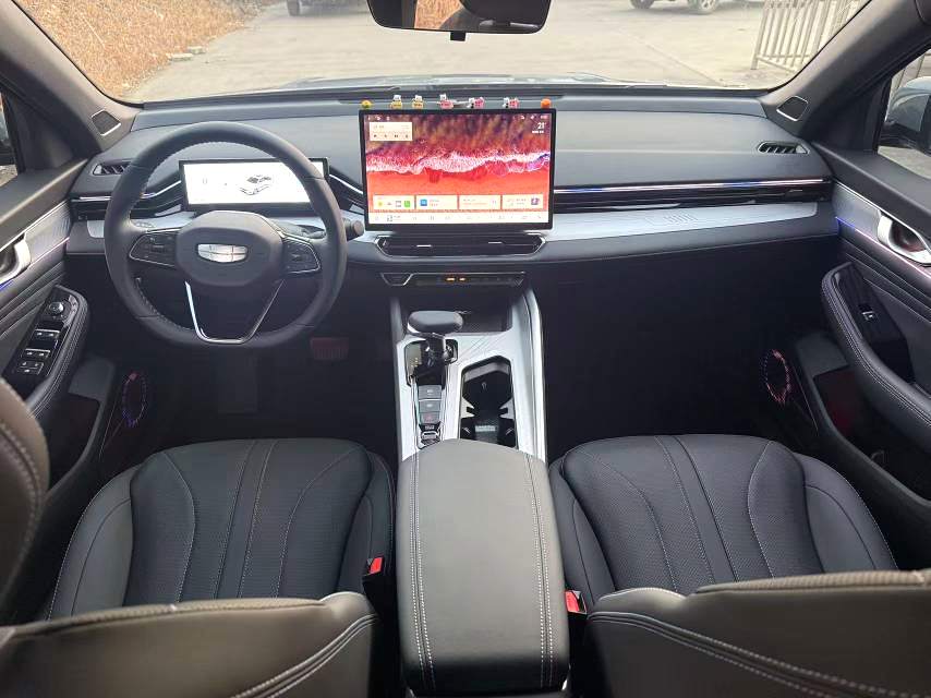 吉利 2025款 星瑞 1.5TD 东方曜 昆仑版 自动挡