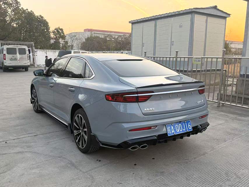 吉利 2025款 星瑞 1.5TD 东方曜 昆仑版 自动挡