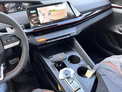 长安 2024款 UNI-V 1.5T 尊贵运动型 自动挡