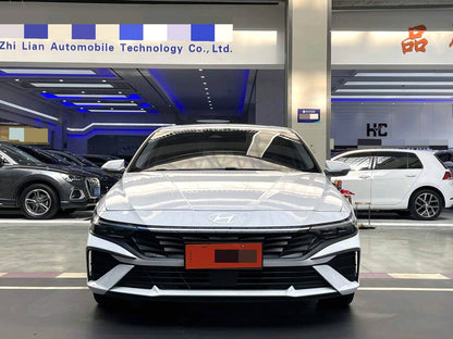 现代 2023款 伊兰特-三厢 1.5 无级 TOP 旗舰版 自动挡