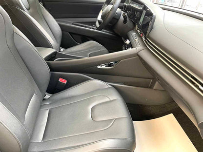 现代 2023款 伊兰特-三厢 1.5 无级 TOP 旗舰版 自动挡