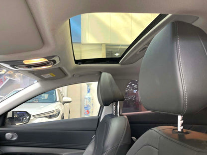 现代 2023款 伊兰特-三厢 1.5 无级 TOP 旗舰版 自动挡