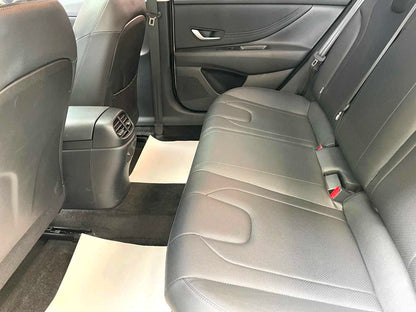 现代 2023款 伊兰特-三厢 1.5 无级 TOP 旗舰版 自动挡