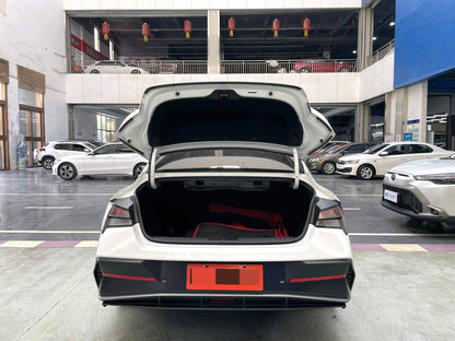 现代 2023款 伊兰特-三厢 1.5 无级 TOP 旗舰版 自动挡