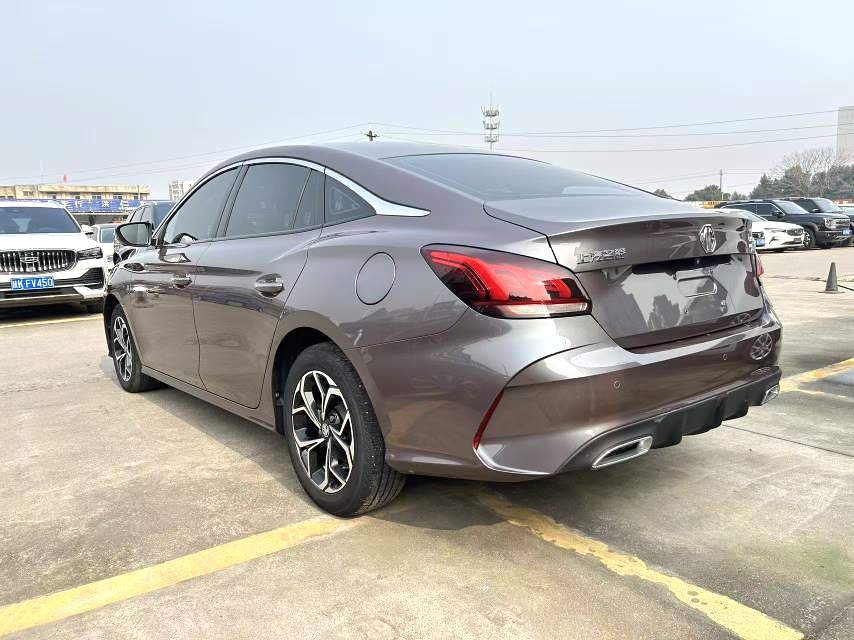 MG 2021款 MG5 1.5 无级 180DVVT 青春豪华版(改款) 自动挡