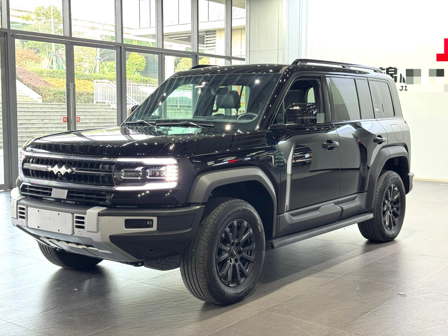 方程豹 2023款 豹5 1.5T 无级 领航版 自动挡