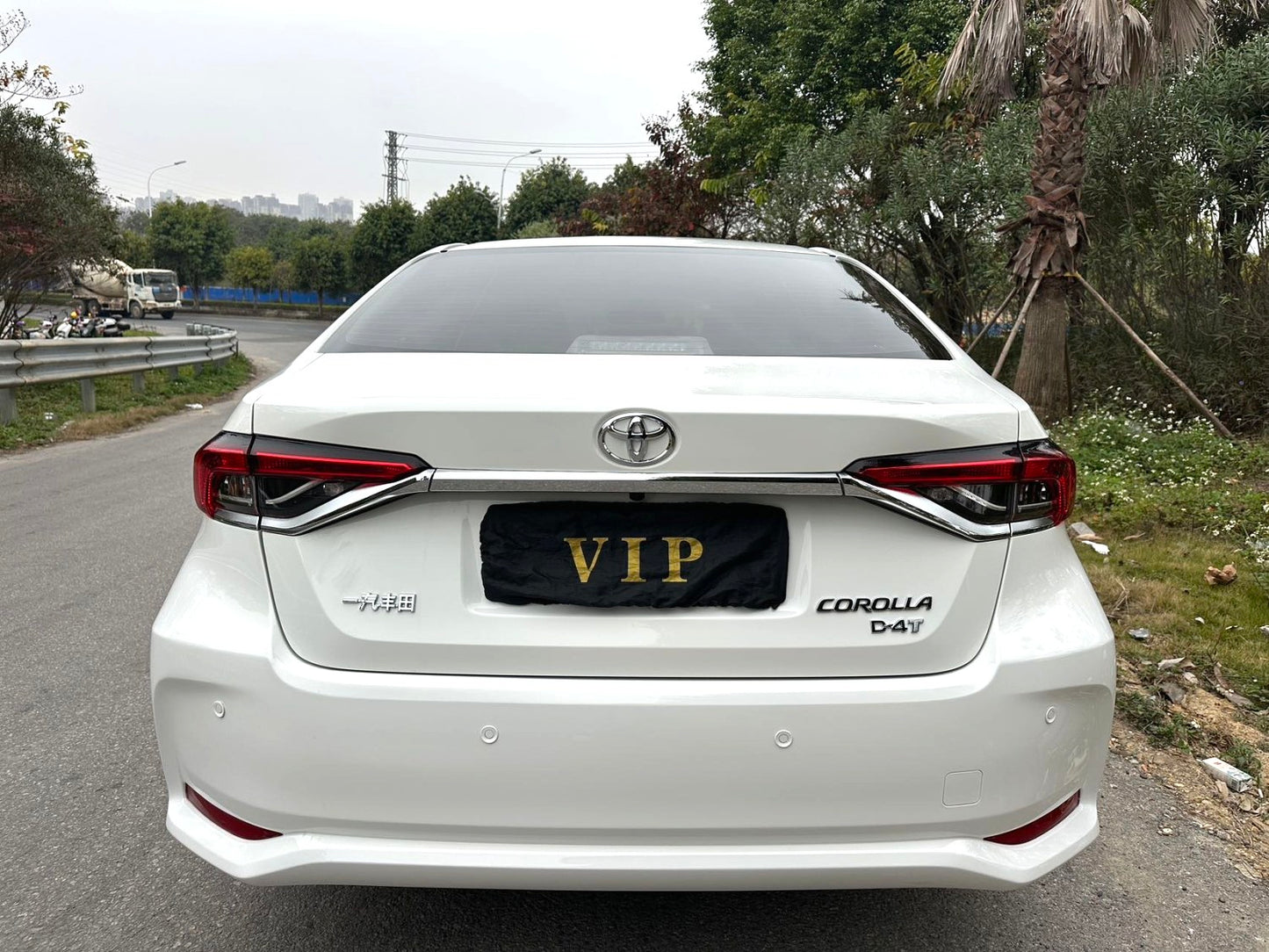 丰田 2019款 卡罗拉 1.2T 无级 GL-i精英版 自动挡