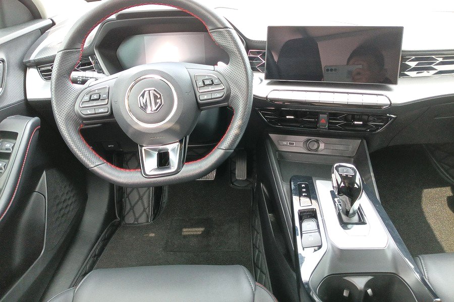 MG 2021款 MG5 1.5TGI 300TGI 青奢豪享版(改款) 自动挡