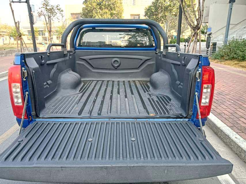 长城 2021款 炮 2.0T 商用版柴油两驱精英型长箱 手动挡