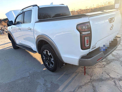 长城 2022款 炮 2.0T 乘用全球版柴油四驱尊享型标箱拖挂版 自动挡