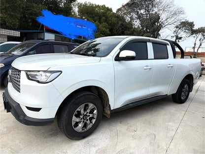 长城 2021款 炮 2.0T 商用版柴油四驱领航型长箱 手动挡