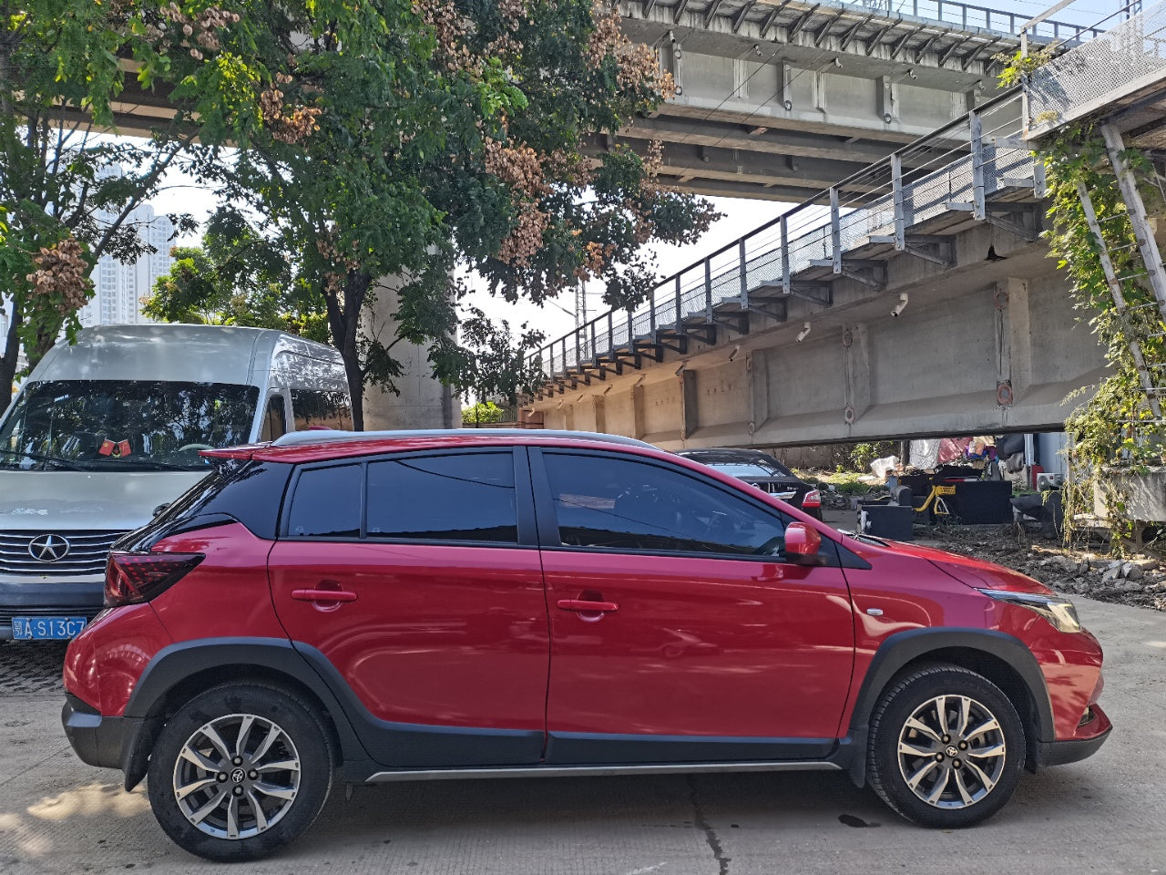 2022 Toyota YARiS L X 1.5L CVT - Plus Trim Level
