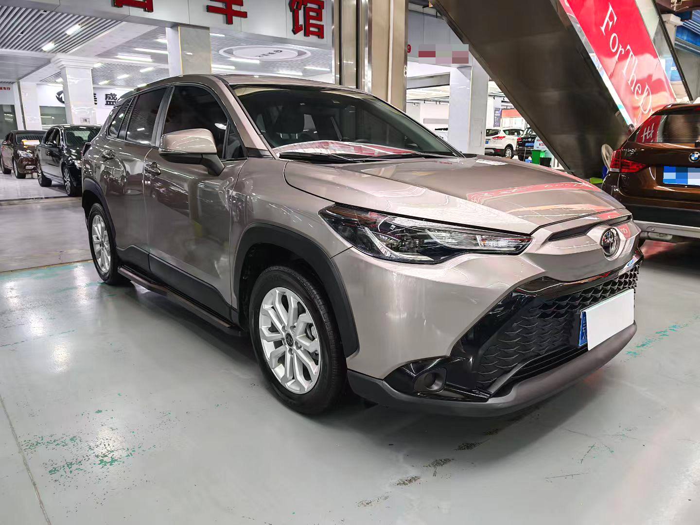 丰田 2022款 锋兰达 2.0 无级 领先版 自动挡